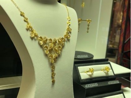 金價(jià)景氣度持續(xù)，元旦前黃金與美發(fā)飾品銷售雙升